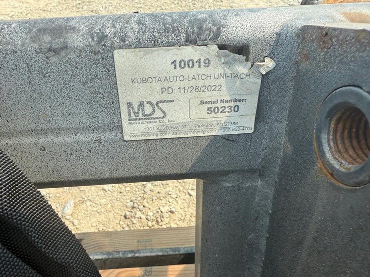 kubota-l4455a--4-pt-hitch-and-subframe-wh-auto-latch-uni-tach-image-11