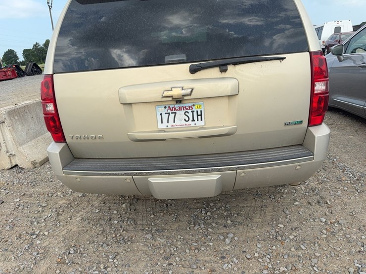 2009-chevrolet-tahoe-image-7