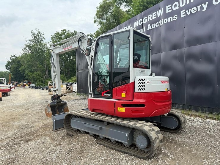 takeuchi-tb280fr-image-2
