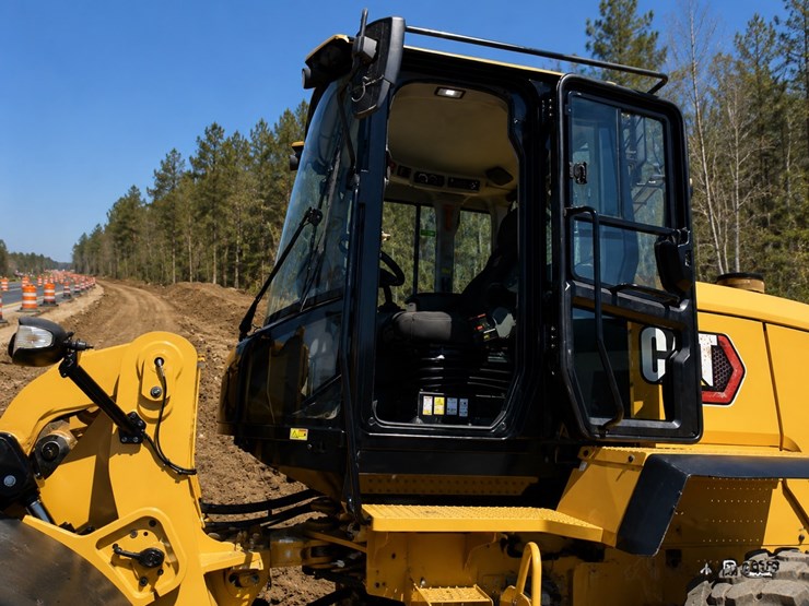 2020-caterpillar-938m-image-4