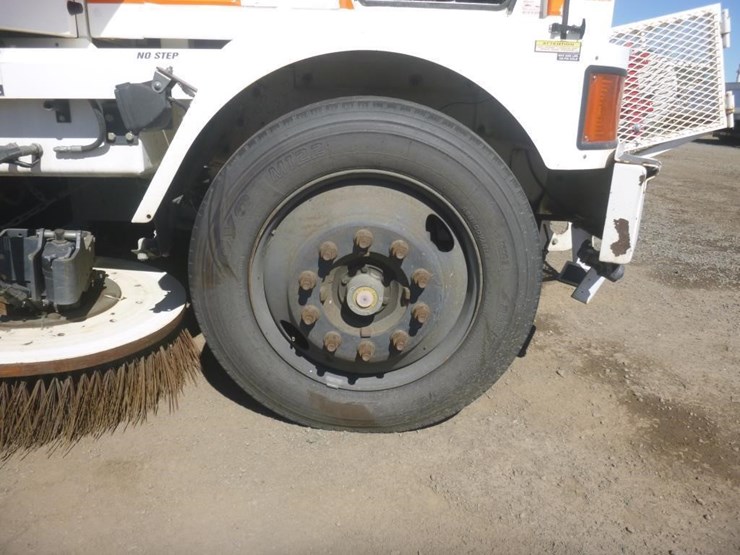 2013-global-m4-sweeper-image-20