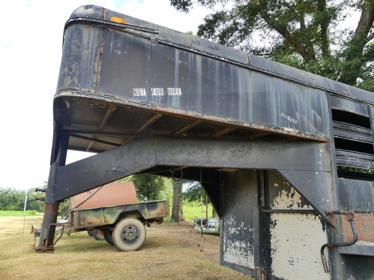 6'x24'-stock-gooseneck-trailer-image-9