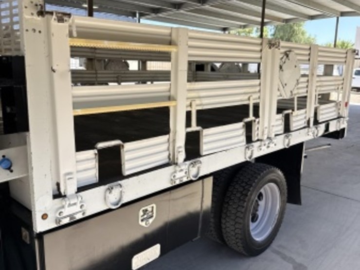 2017-ford-f550-image-7