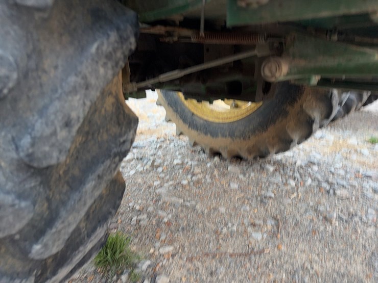 john-deere-1070-image-26