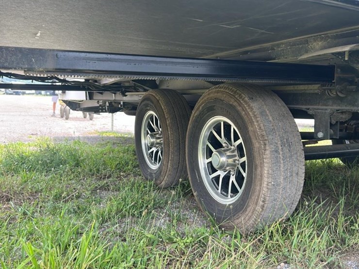 #141-•-2024-alliance-rv-delta-281bh-camper-image-29