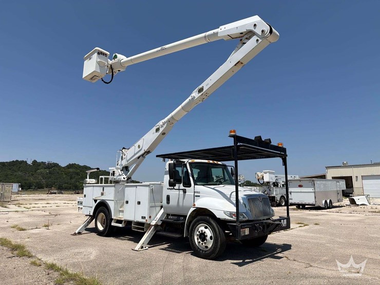 2013-international-durastar-4300-image-4
