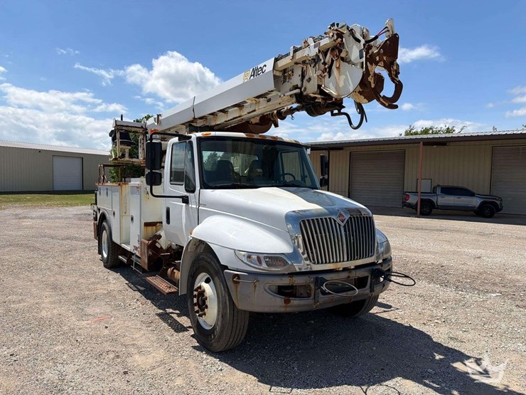 2019-international-durastar-4300-image-36