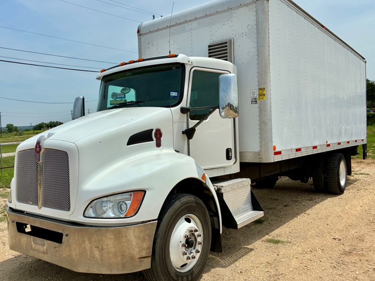 2017-kenworth-t270-image-1