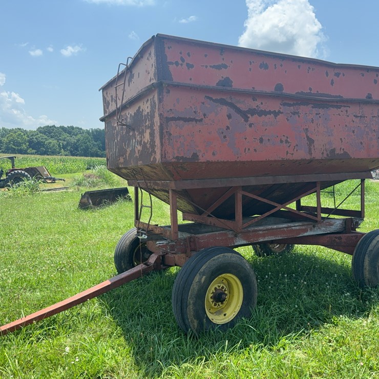 Gravity Wagon Kaston Model 107
