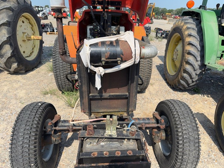 2004-tractor-king-200-image-56