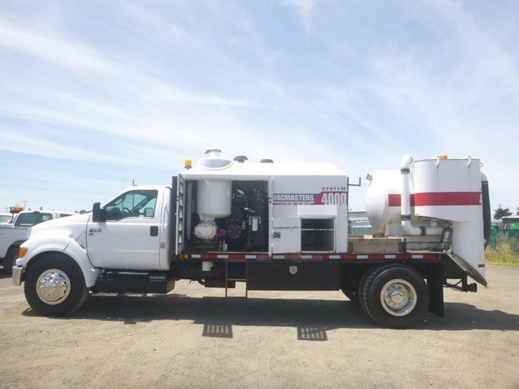 2015-ford-f650-image-8