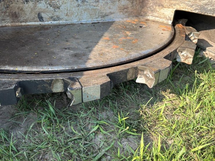 2012-deere-843k-image-13