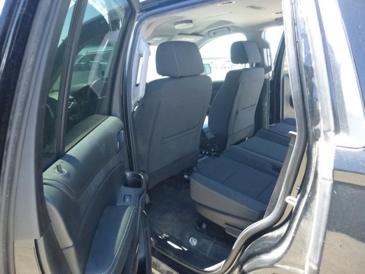 2019-chevrolet-tahoe-image-7