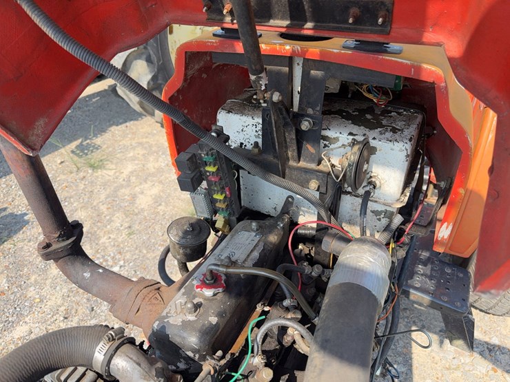 2004-tractor-king-200-image-71