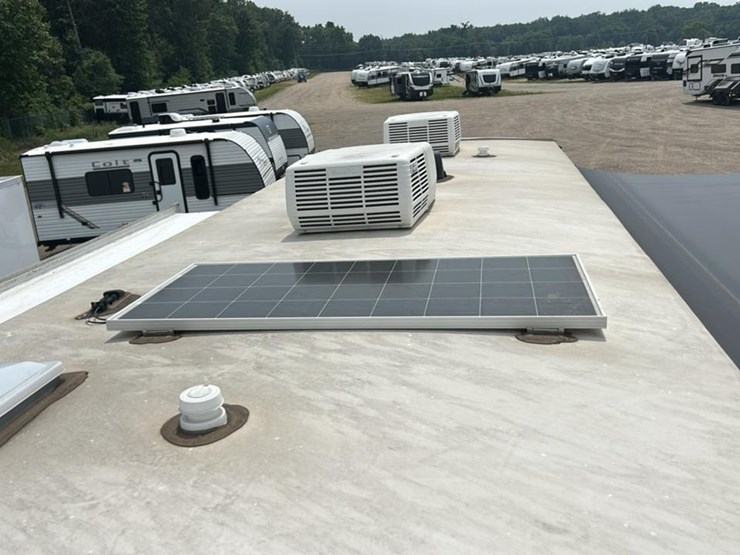 #141-•-2024-alliance-rv-delta-281bh-camper-image-23