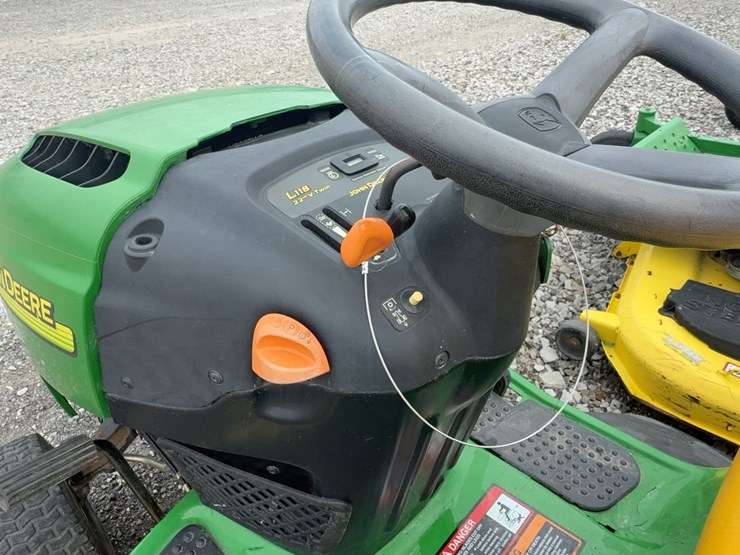 john-deere-l118-image-33
