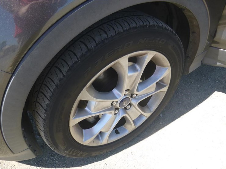 2015-ford-escape-image-13