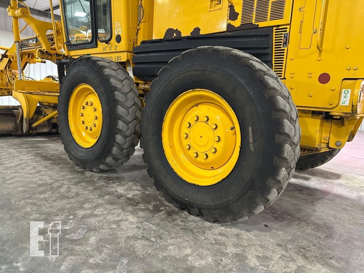 2005-caterpillar-120h-image-28