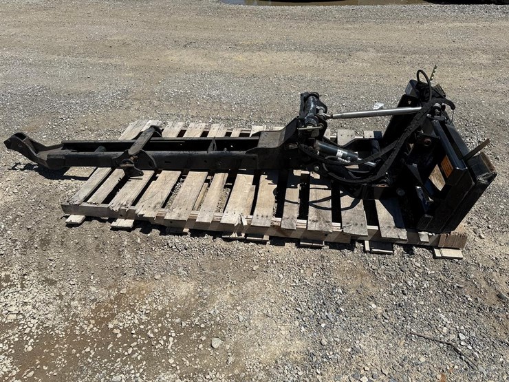 kubota-l4455a--4-pt-hitch-and-subframe-wh-auto-latch-uni-tach-image-1