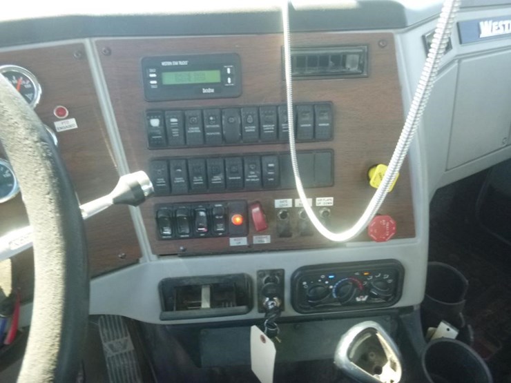 2019-western-star-4700sf-image-20