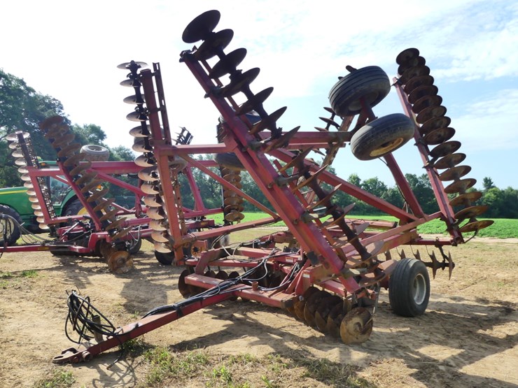 case-ih-3950-image-2
