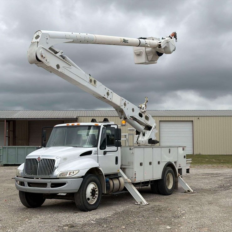 2018 INTERNATIONAL DURASTAR 4300