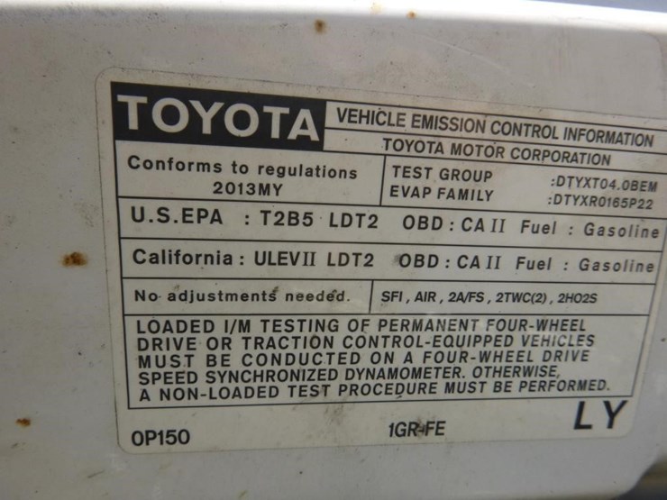 2013-toyota-tacoma-image-12