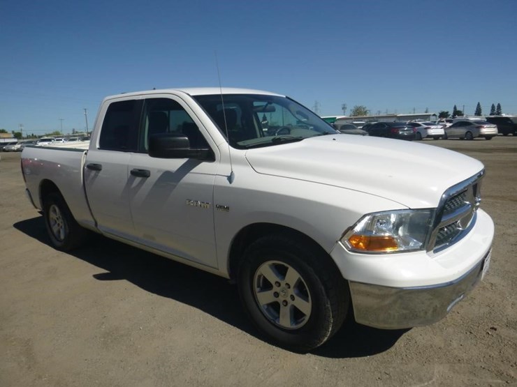2009-dodge-1500-image-2