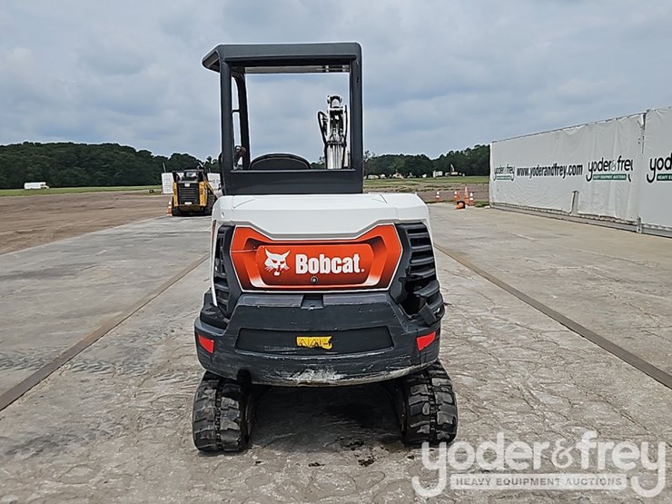 2022-bobcat-e32-image-30
