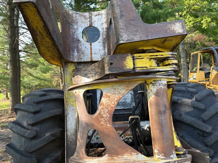 2006-deere-643h-image-14