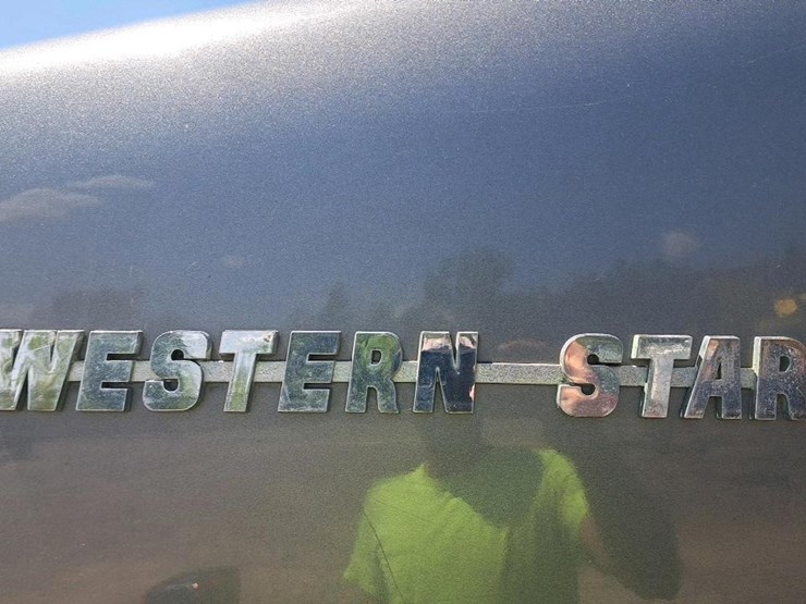2009-western-star-4900-image-10