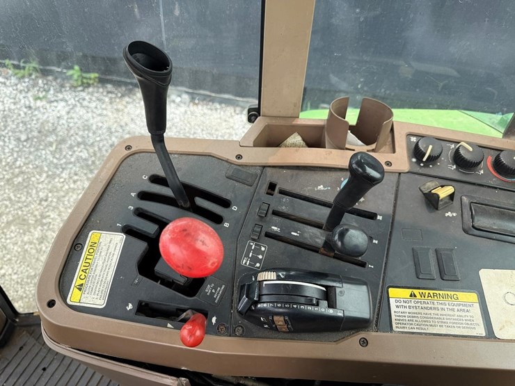john-deere-7210-image-24