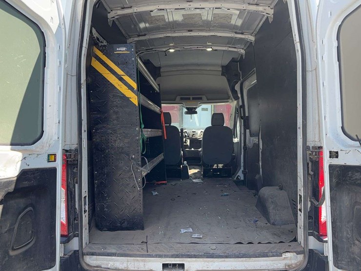 2017-ford-transit-image-15
