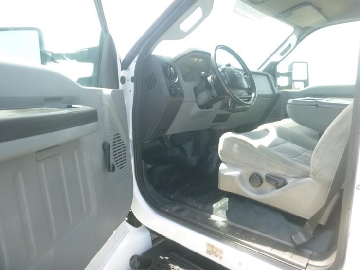 2015-ford-f650-image-19