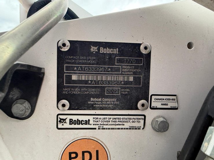 2022-bobcat-t770-image-30