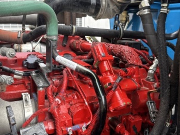 2018-mack-lr-rear-loading-trash-truck-image-31