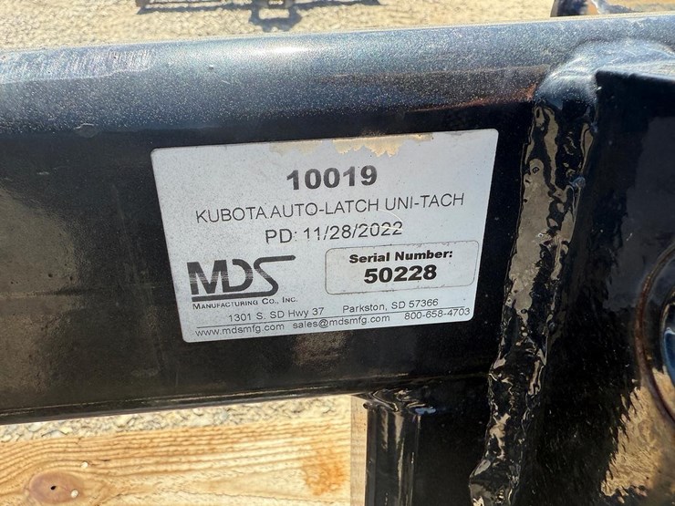 kubota-l4455a--4-pt-hitch-and-subframe-wh-auto-latch-uni-tach-image-11