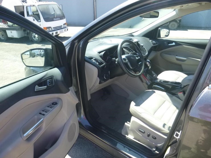 2015-ford-escape-image-5