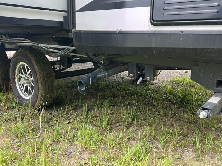 #140-•-2025-grand-design-imagine-xls-22mle-camper-image-33