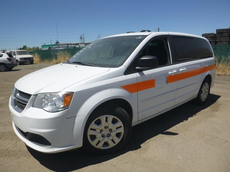 2014-dodge-grand-caravan-image-1