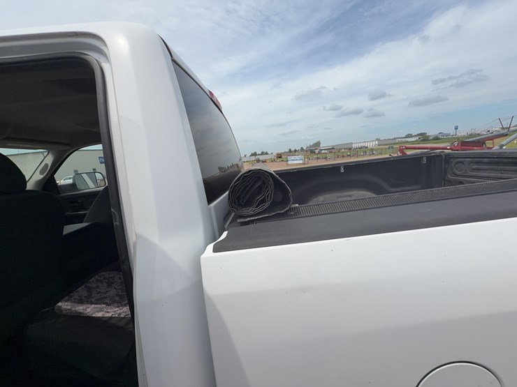 2015-dodge-3500-image-10
