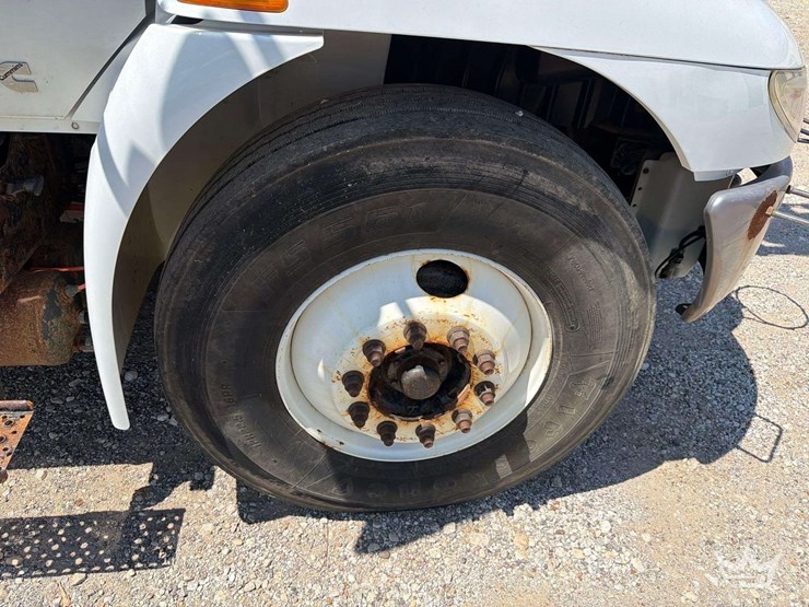 2019-international-durastar-4300-image-24