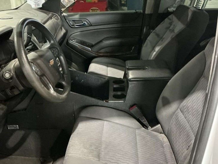 2019-chevrolet-tahoe-image-5