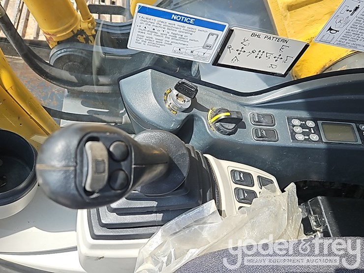 2017-kobelco-sk210-image-37