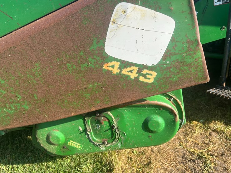 john-deere-443-image-11