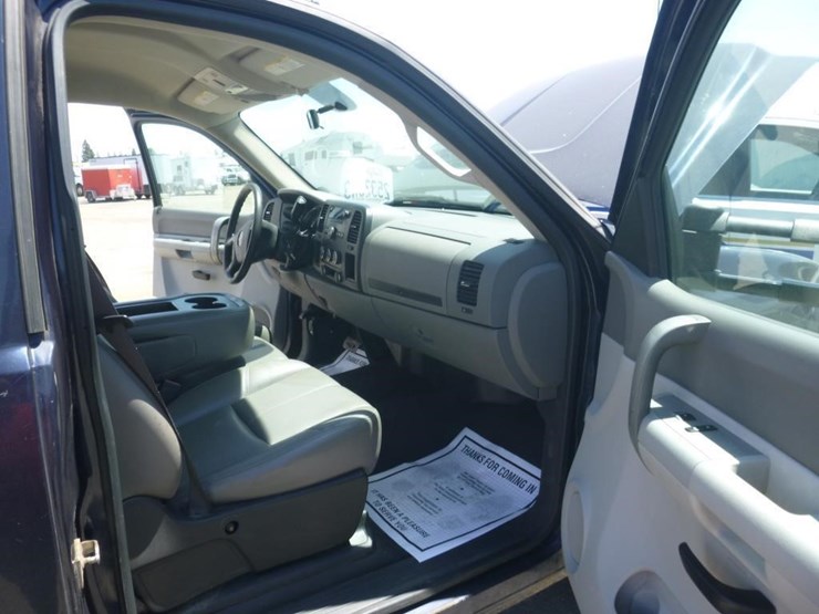 2009-gmc-3500hd-image-6