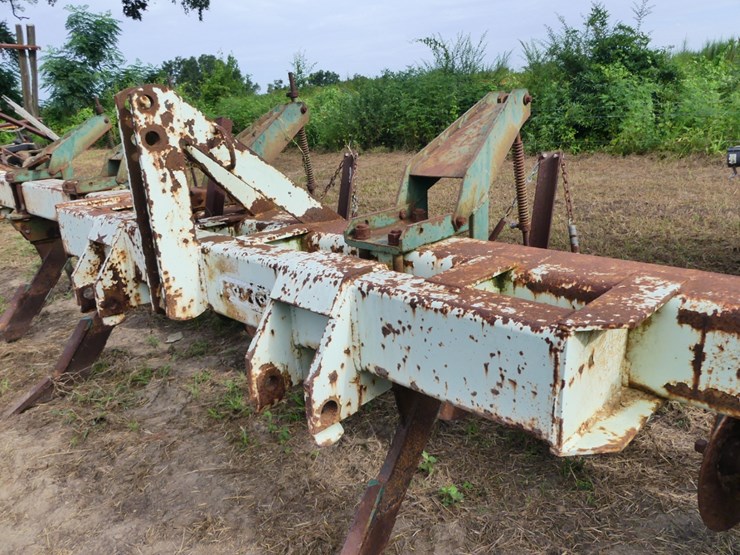 kmc-6-row-ripper-stripper-bedder-image-7