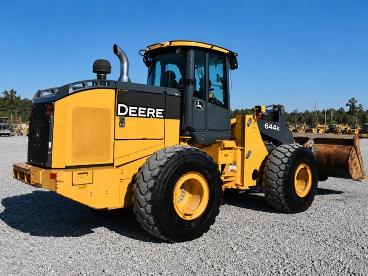 2017-deere-644k-image-5