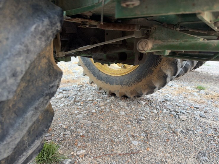 john-deere-1070-image-27