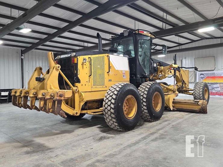 2013-caterpillar-14m-image-23